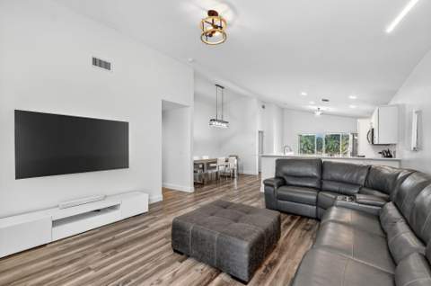 1891 Oak Berry Circle, Wellington FL - photo 9 of 77