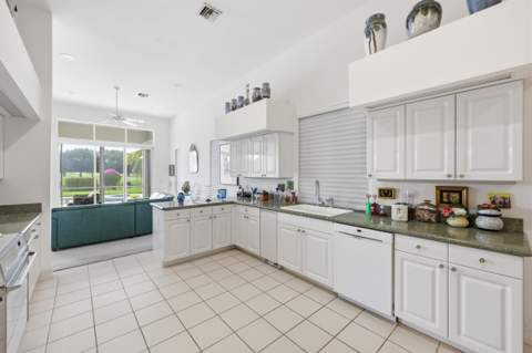 173 N Village Way, Jupiter FL - photo 17 of 24