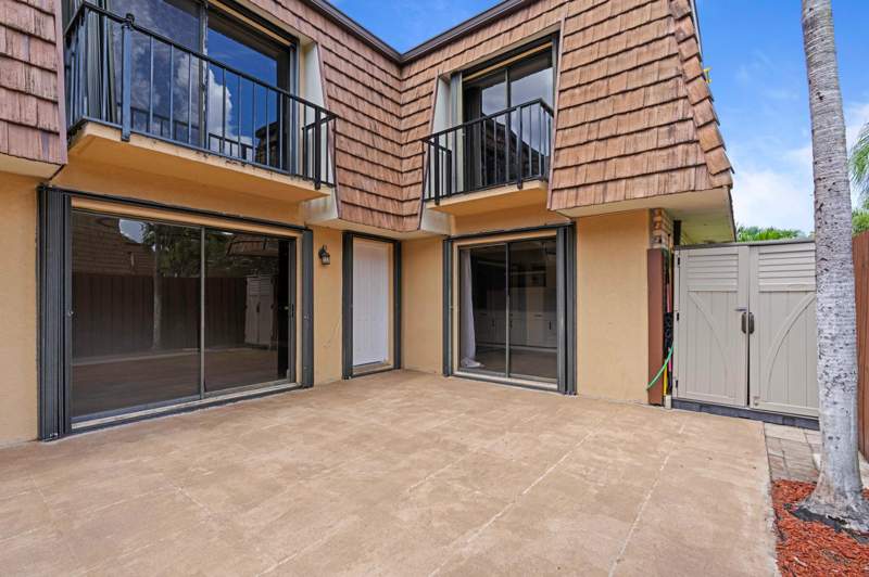 3 bedroom Townhouse at 1405 14th Lane, Sherwood Lakes, Greenacres — photo 4