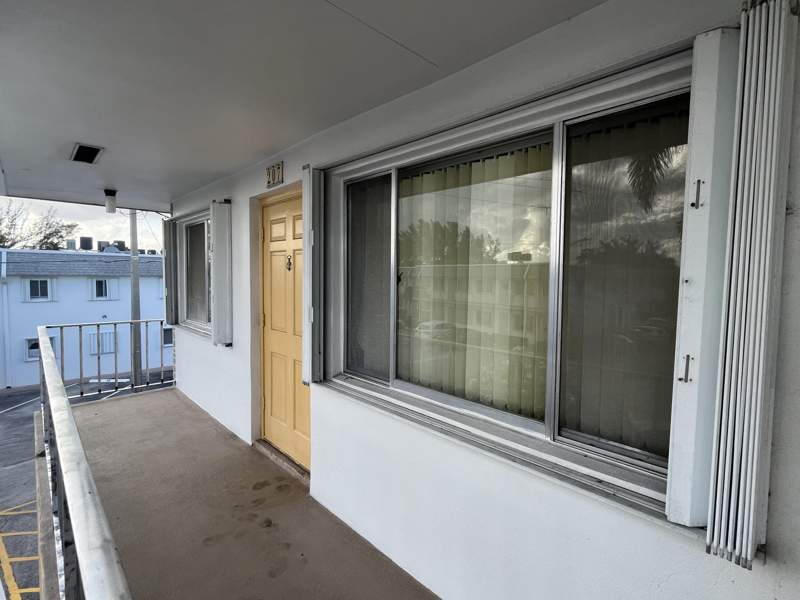 1 bedroom Condominium at 2840 Cynthia Lane #207, Murry Hills, Lake Worth Beach — photo 4