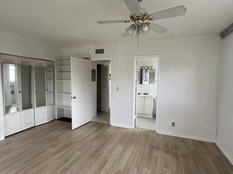 2840 Cynthia Lane #207, Lake Worth Beach FL - photo 15 of 29