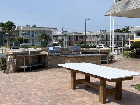 2840 Cynthia Lane #207, Lake Worth Beach FL - photo 24 of 29