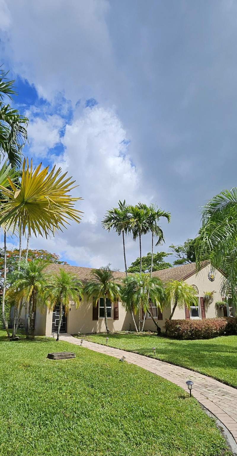 2 bedroom Villa at 22390 SW 57th Circle #22390, Hammock Of Sandalfoot, Boca Raton — photo 3