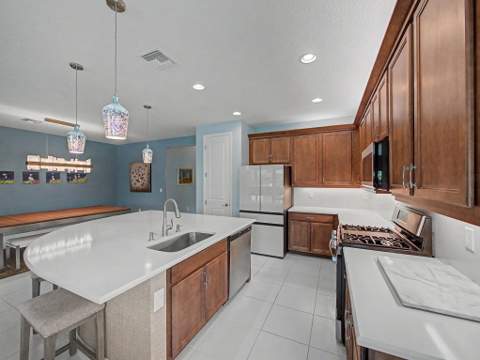 12000 SW Bristol Bay Drive, Port St. Lucie FL - photo 12 of 103