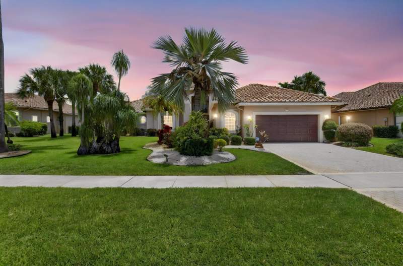 4 bedroom Single Family Residence at 8064 Desmond Drive, Aberdeen 8 Muirhead, Boynton Beach — photo 4