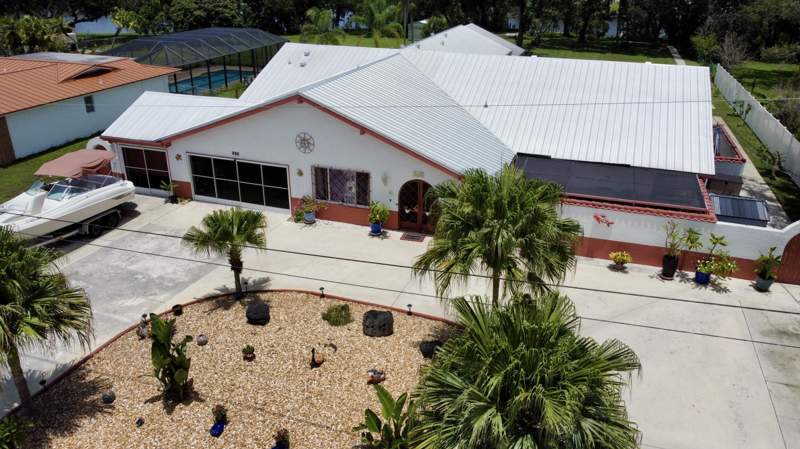 5 bedroom Single Family Residence at 457 S Naranja Avenue, River Park-Unit 4, Port St. Lucie — photo 4