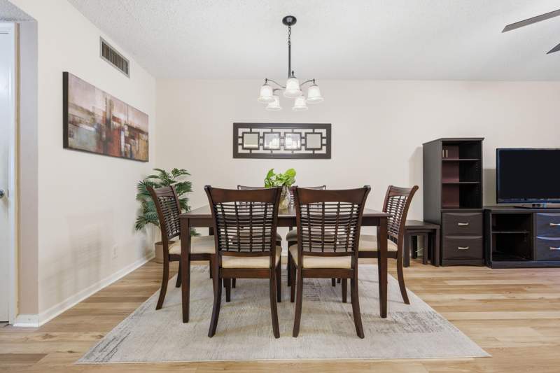 1 bedroom Condominium at 108 Greenbrier C, Greenbrier Condo, West Palm Beach — photo 4