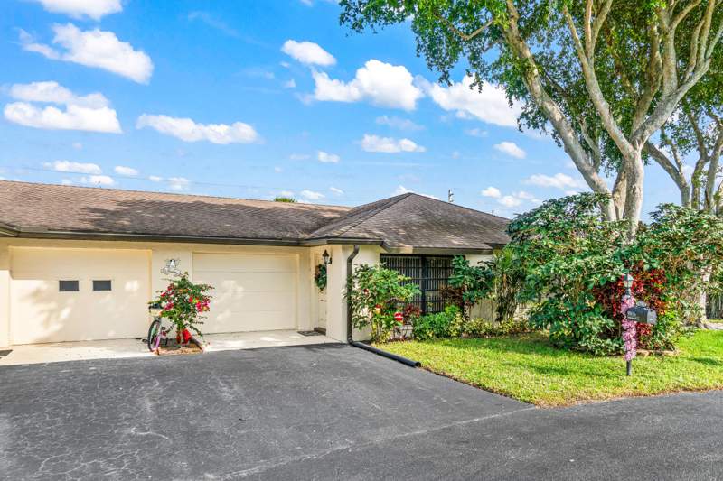 2 bedroom Villa at 4863 Hawkwood Road #B, Greentree Villas Condo, Boynton Beach — photo 2