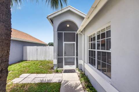 3871 Circle Lake Drive, West Palm Beach FL - photo 6 of 53