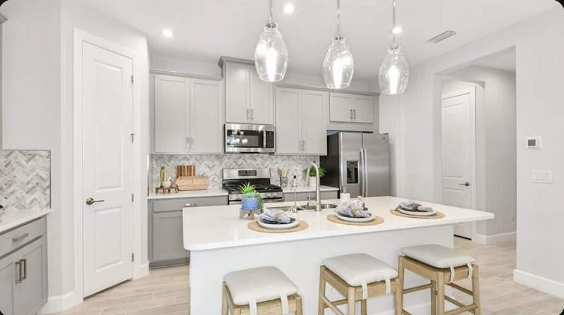 3 bedroom Single Family Residence at 13433 SW Mazzano Street, Esplanade At Tradition, Port St. Lucie — photo 3
