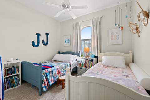 1618 SE Shelburnie Way, Port St. Lucie FL - photo 8 of 58