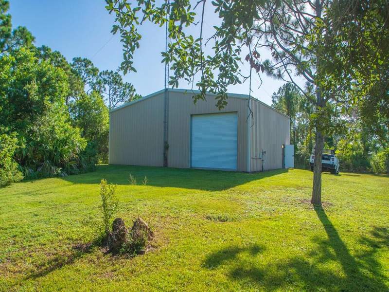 3 bedroom Single Family Residence at 12274 Golden Eagle Street, Treasure Coast Airpark, Port St. Lucie — photo 5