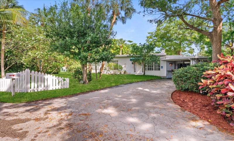 3 bedroom Single Family Residence at 330 NW 32nd Court, Sleepy River Acres Add, Oakland Park — photo 3