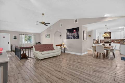 10873 NW 10th Place, Coral Springs FL - photo 12 of 51