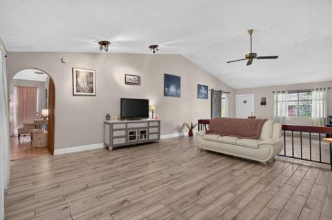 10873 NW 10th Place, Coral Springs FL - photo 13 of 51