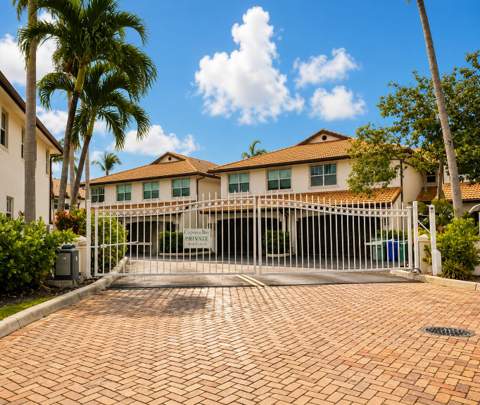1365 SE 3rd Avenue, Pompano Beach FL - photo 14 of 21