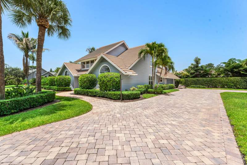4 bedroom Single Family Residence at 18770 SE River Ridge Road, River Ridge (Tequesta), Jupiter — photo 2