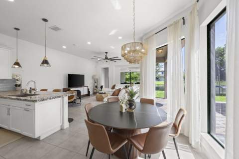 10432 N Lago Vista Circle, Parkland FL - photo 9 of 35