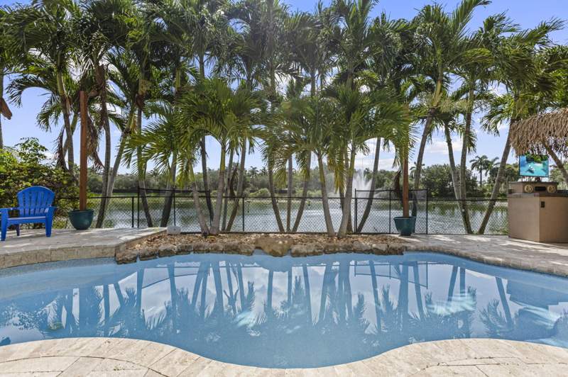 4 bedroom Single Family Residence at 455 Cresta Circle, Terracina Johnson Property, West Palm Beach — photo 5