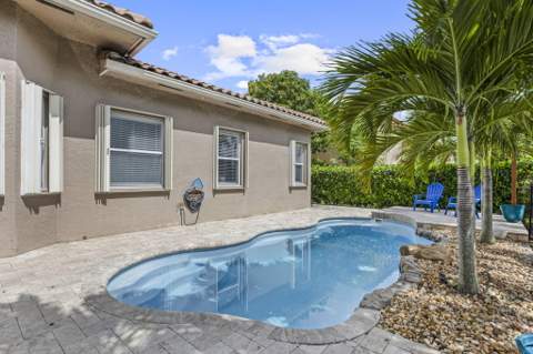 455 Cresta Circle, West Palm Beach FL - photo 10 of 94