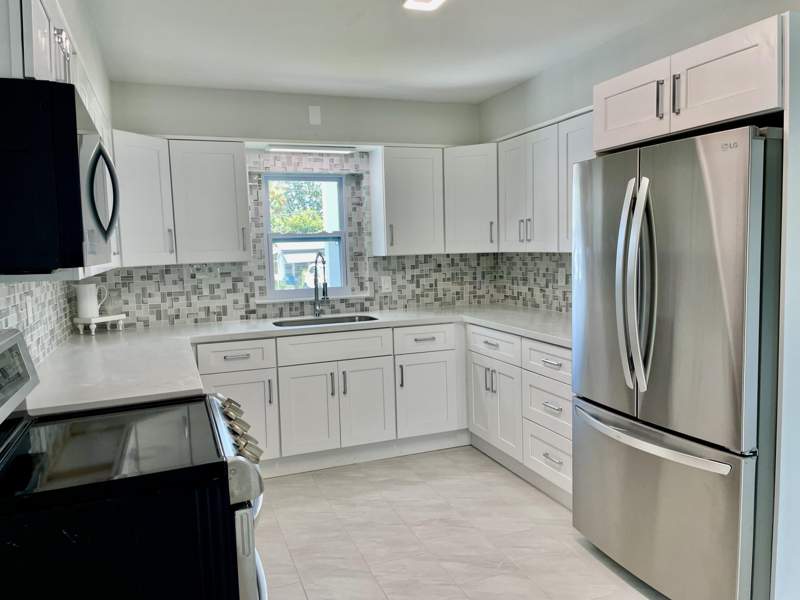 2 bedroom Single Family Residence at 2324 NE Pine Ridge Street, Waverly Heights, Jensen Beach — photo 3