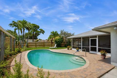 1081 Palama Way, Lantana FL - photo 23 of 40