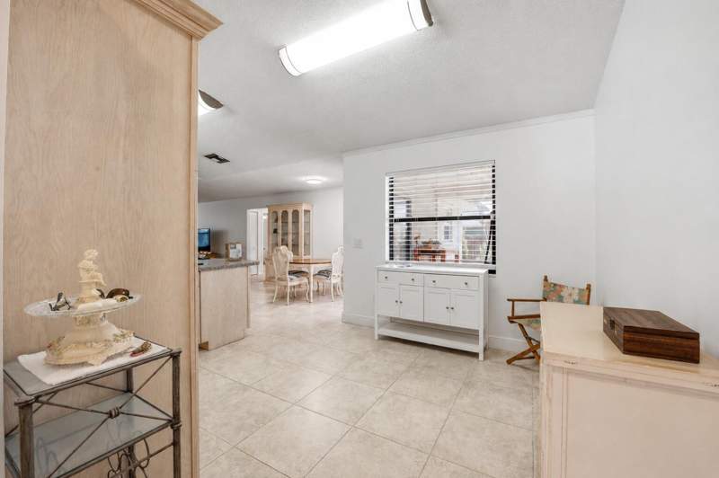 3 bedroom Single Family Residence at 1081 Palama Way, Sea Pine, Lantana — photo 5