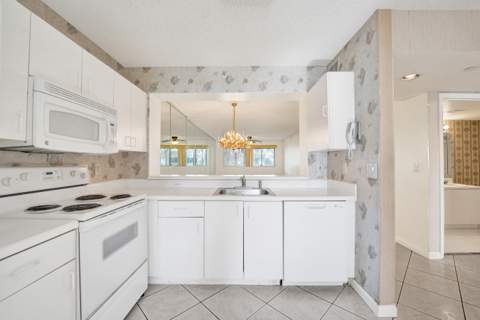 9580 Weldon Circle #K109, Tamarac FL - photo 24 of 57