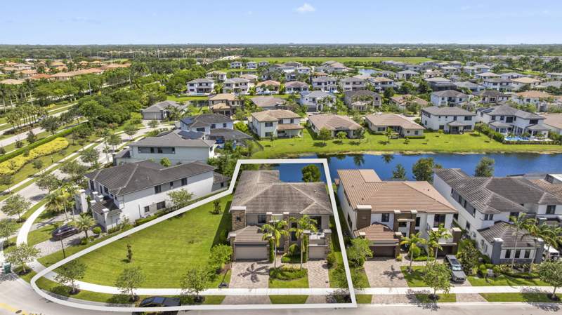 6 bedroom Single Family Residence at 10432 N Lago Vista Circle, Triple H Ranch Plat, Parkland — photo 2