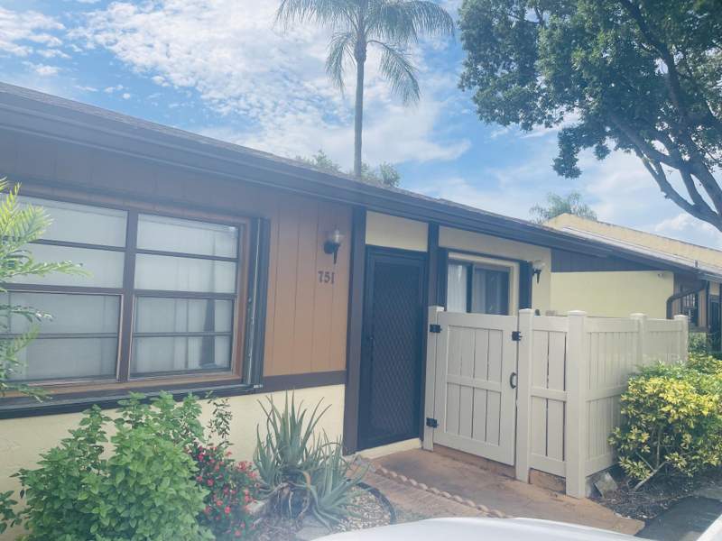2 bedroom Townhouse at 751 Banks Road, Woodlake Isles, Margate — photo 3