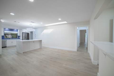 8008 Eastlake Drive, Boca Raton FL - photo 18 of 53