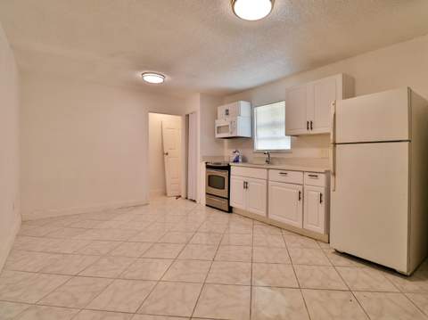 3024 W Dixie Boulevard, Fort Pierce FL - photo 10 of 16
