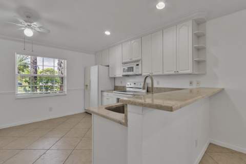 8046 Florenza Drive, Boynton Beach FL - photo 13 of 45