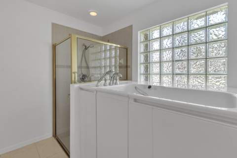 8046 Florenza Drive, Boynton Beach FL - photo 18 of 45