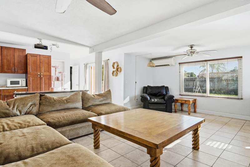 4 bedroom Single Family Residence at 333 Mid Pines Road, Palm Springs Village 2, Palm Springs — photo 5