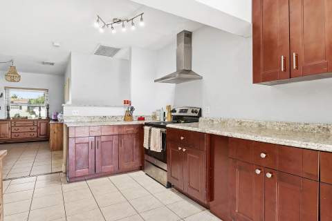 333 Mid Pines Road, Palm Springs FL - photo 12 of 27