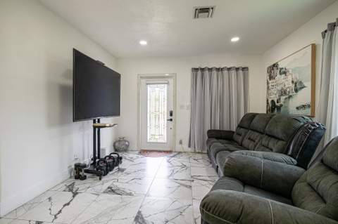 1416 S C Street, Lake Worth Beach FL - photo 6 of 22