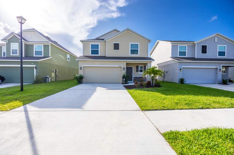 4 bedroom Single Family Residence at 10912 SW Vasari Way, Verano South Pud 1 - Pod C - Plat No. 3, Port St. Lucie — photo 2