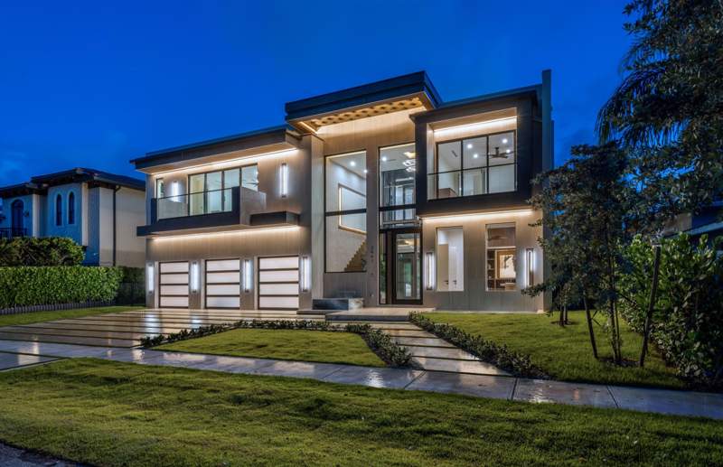 5 bedroom Single Family Residence at 2441 NE 48th Court, Coral Key Villas 2nd Sec, Lighthouse Point — photo 4