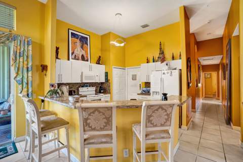 16413 NW 12th Street, Pembroke Pines FL - photo 7 of 35