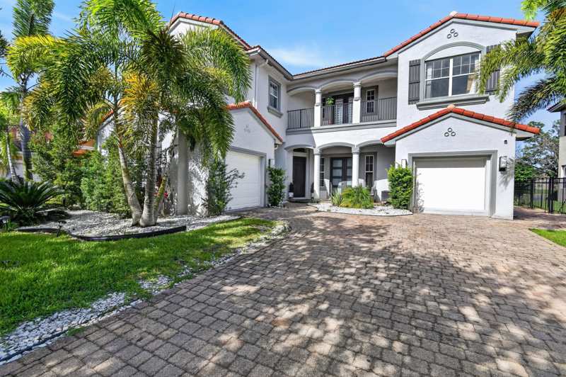5 bedroom Single Family Residence at 700 Cresta Circle, Terracina Johnson Property, West Palm Beach — photo 1