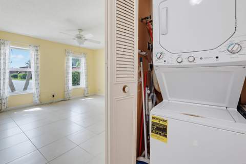 676 Laconia Circle #B, Lake Worth FL - photo 18 of 55