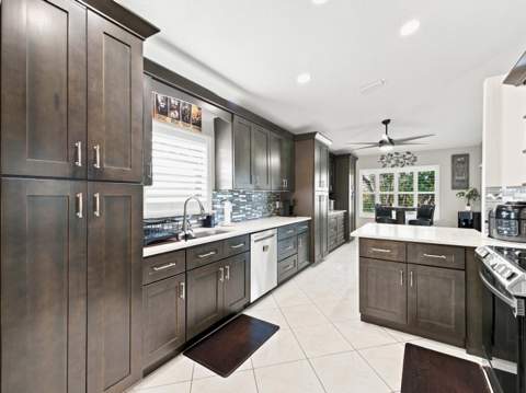 7960 Laina Lane #Unit 3, Boynton Beach FL - photo 10 of 49