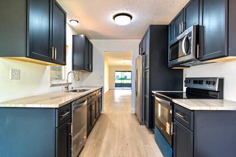 5430 Mirror Lakes Boulevard, Boynton Beach FL - photo 13 of 33