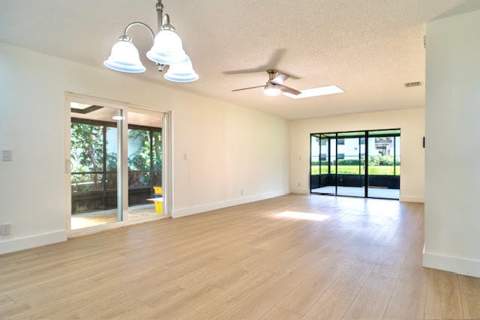 5430 Mirror Lakes Boulevard, Boynton Beach FL - photo 8 of 33
