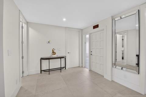 403 Bridgewood Court, Boca Raton FL - photo 6 of 64