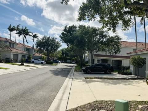 8023 Big Pine Way, Riviera Beach FL - photo 9 of 81
