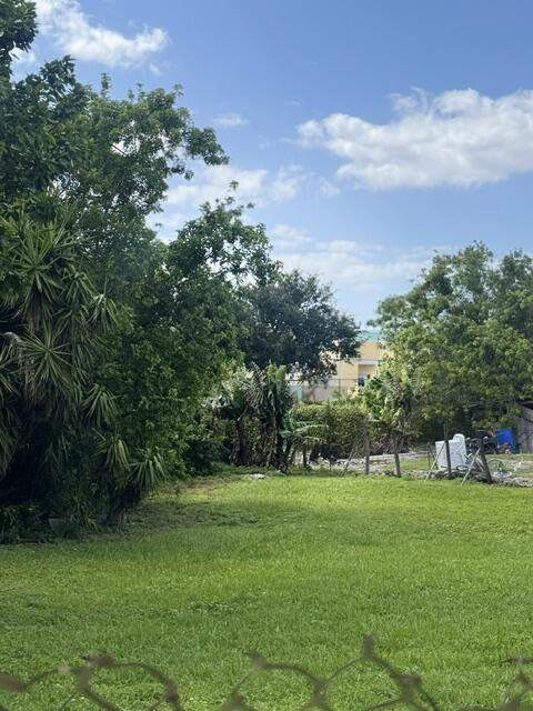 9 bedroom Single Family Residence at 210 SW 12th Avenue, South Bay, South Bay — photo 4