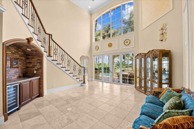 4 bedroom Single Family Residence at 143 SE Bella Strano, Tesoro Plat No 2, Port St. Lucie — photo 4