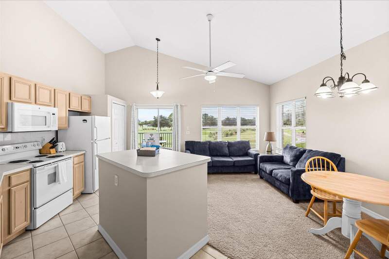 2 bedroom Villa at 9906 Perfect Drive, Golf Villas Condominium, Port St. Lucie — photo 4